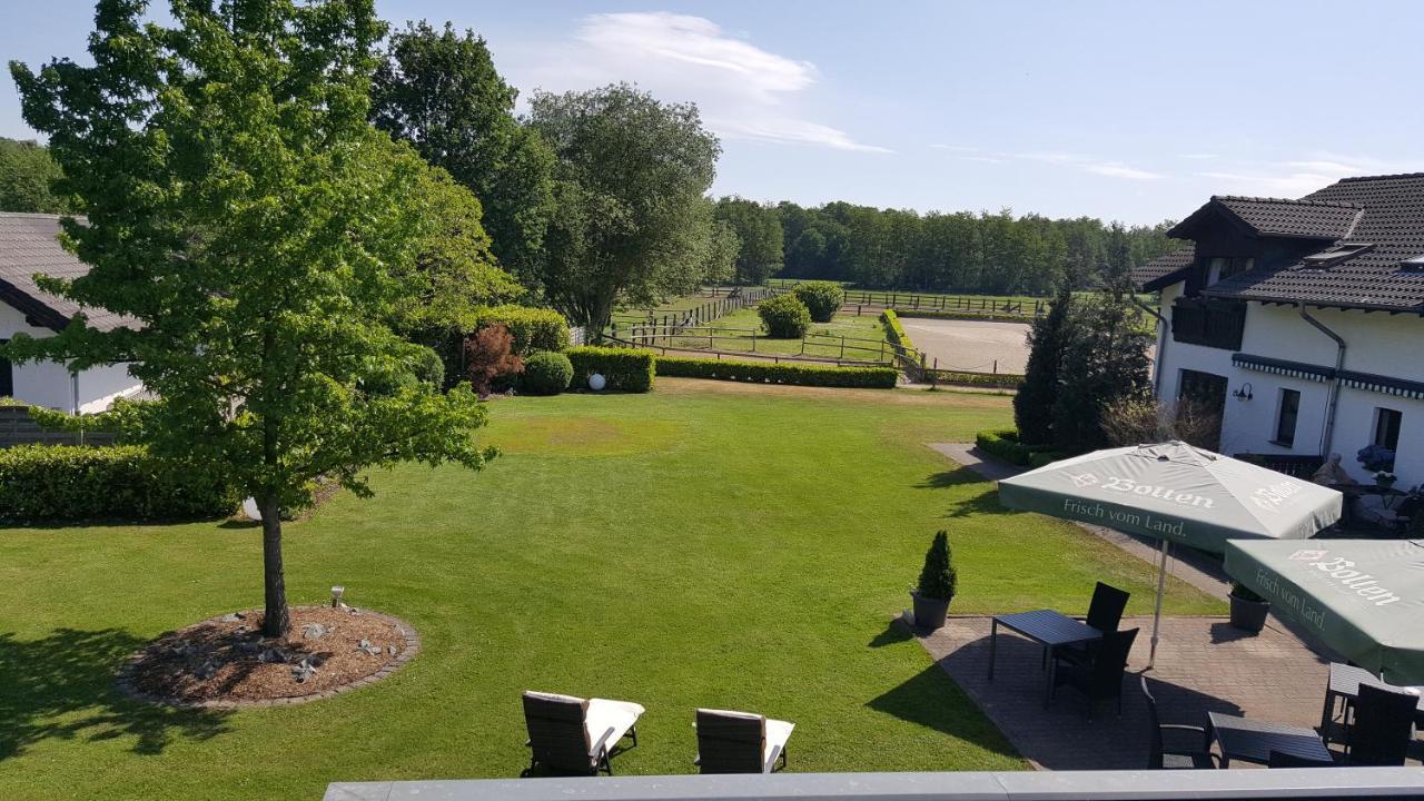 Landhotel Linden Am Venekotensee Niederkrüchten Eksteriør billede