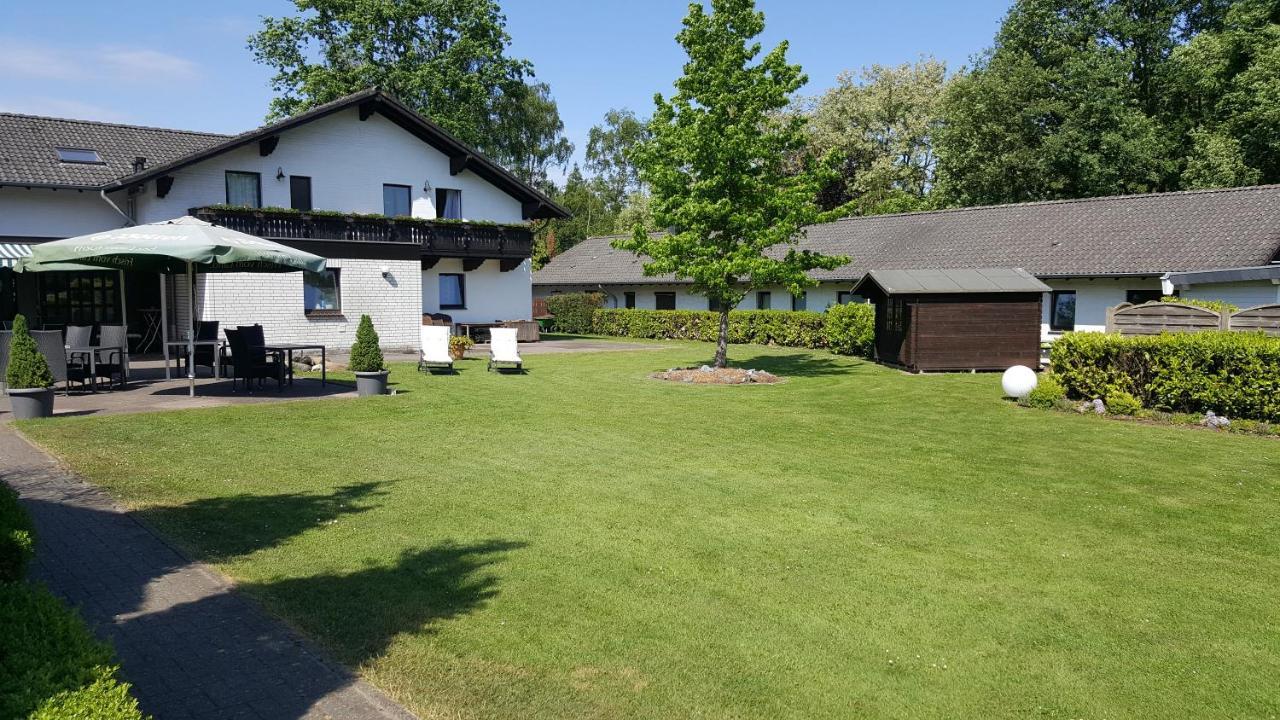 Landhotel Linden Am Venekotensee Niederkrüchten Eksteriør billede